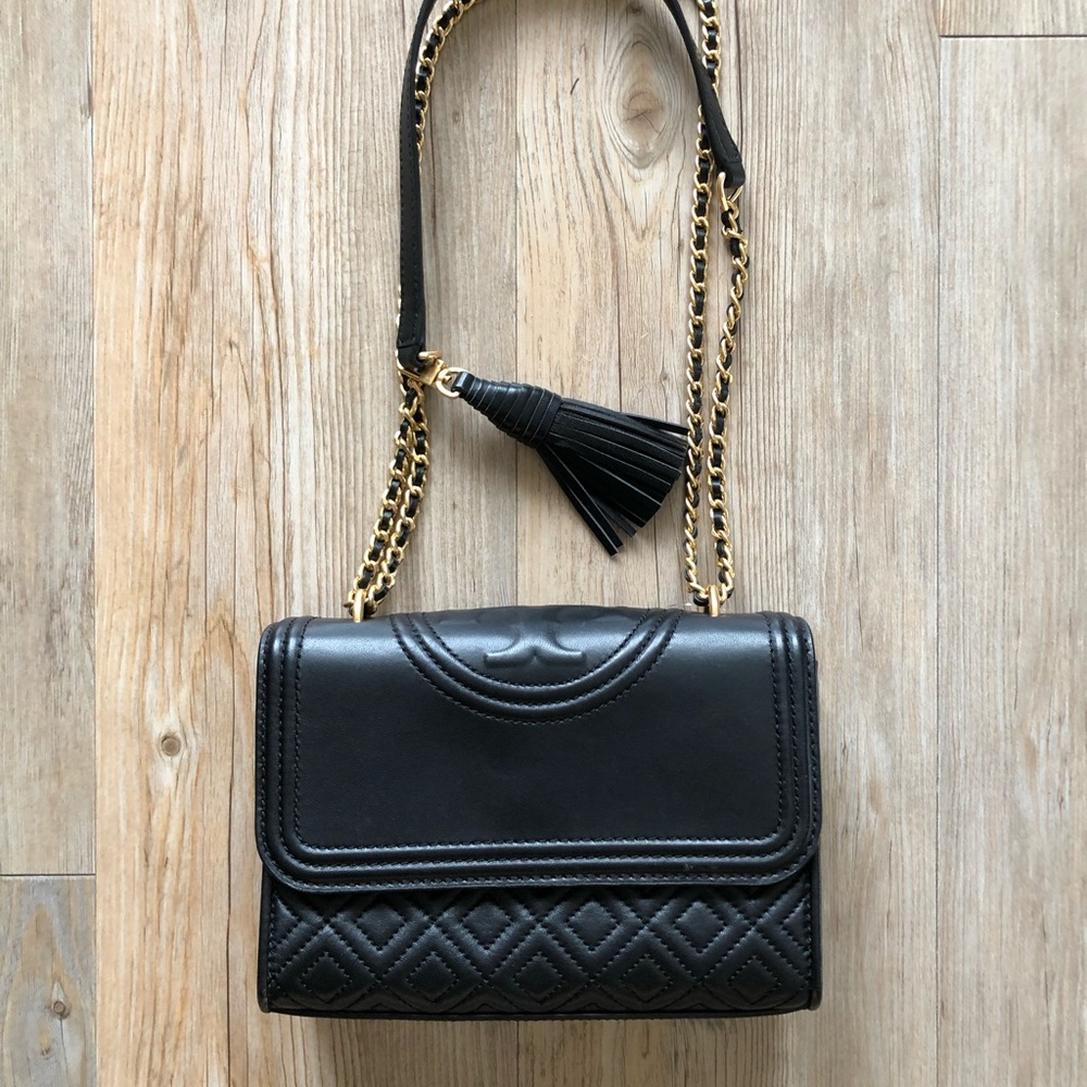 Small Fleming Leather Convertible Shoulder Bag